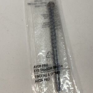 Avon Eyeshadow Brush Plastic Handle Makeup Beauty Tool Cosmetic Accessory